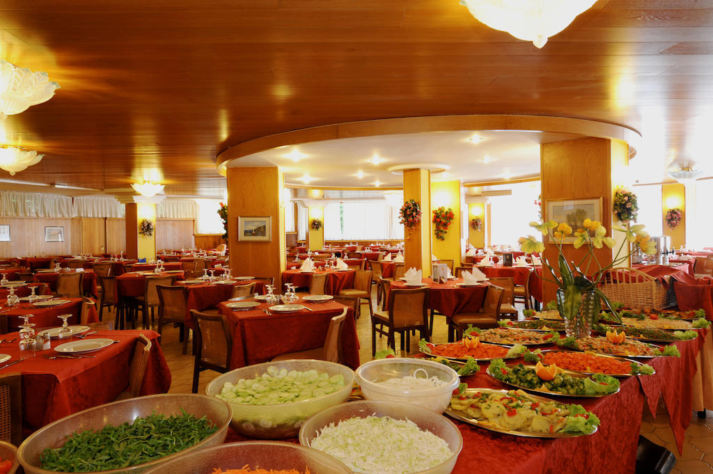 גארדה Hotel Palme & Suite מראה חיצוני תמונה