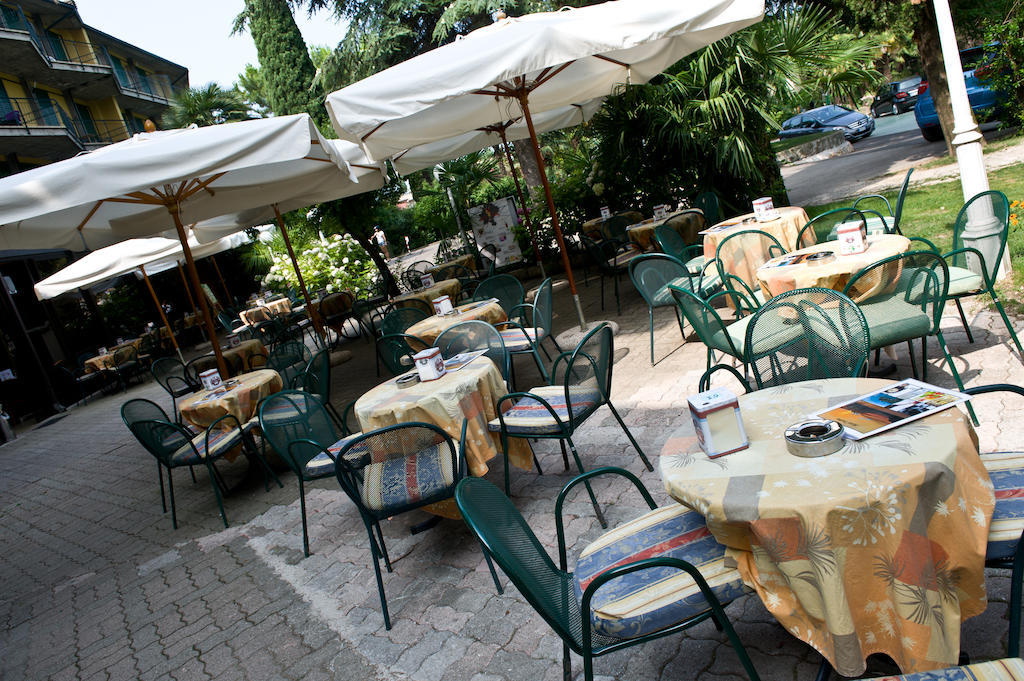 גארדה Hotel Palme & Suite מראה חיצוני תמונה