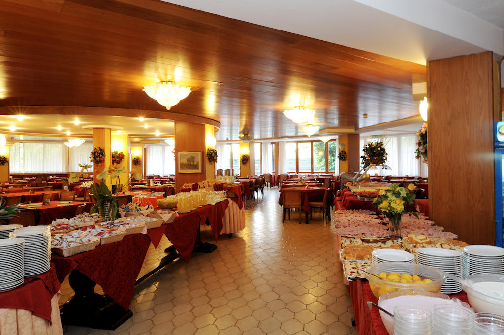 גארדה Hotel Palme & Suite מראה חיצוני תמונה