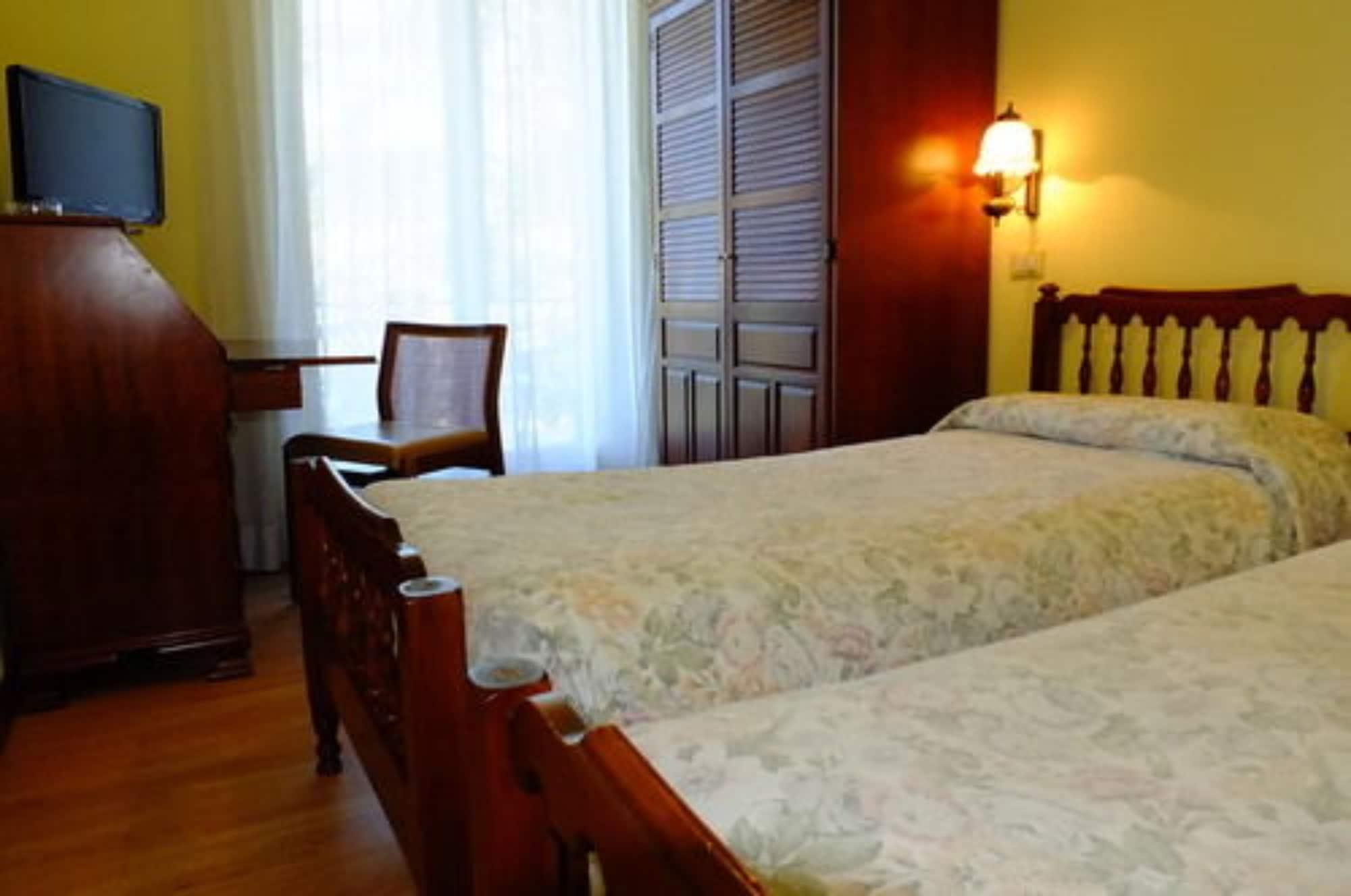 גארדה Hotel Palme & Suite מראה חיצוני תמונה