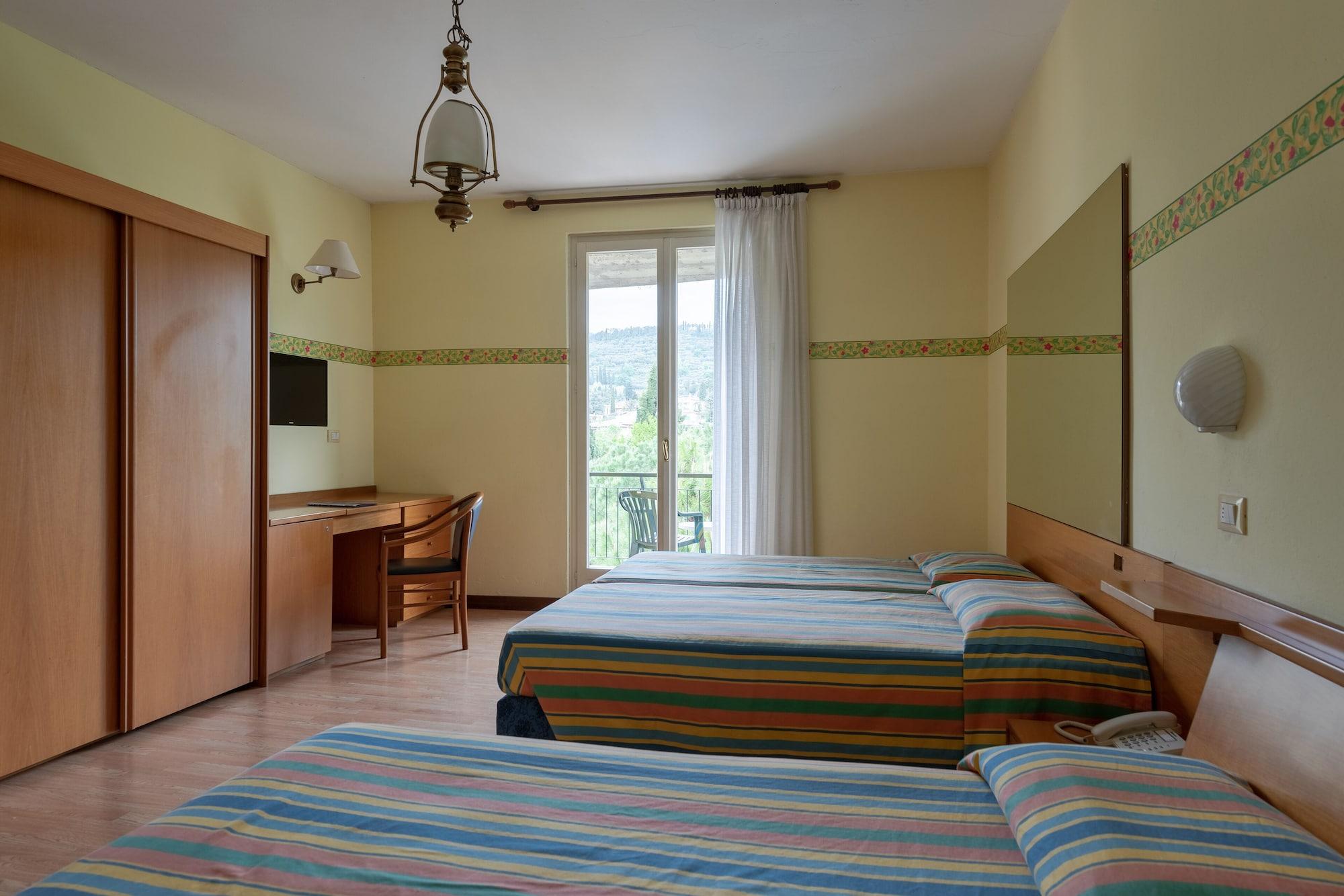 גארדה Hotel Palme & Suite מראה חיצוני תמונה