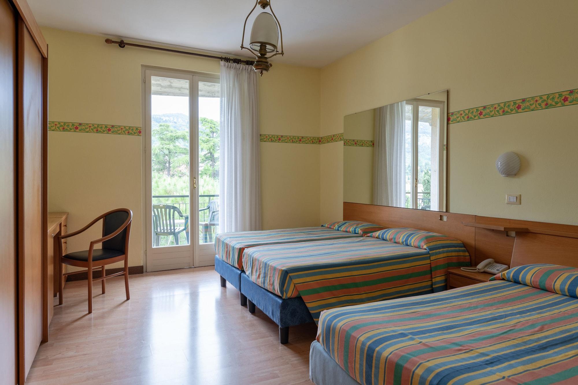 גארדה Hotel Palme & Suite מראה חיצוני תמונה