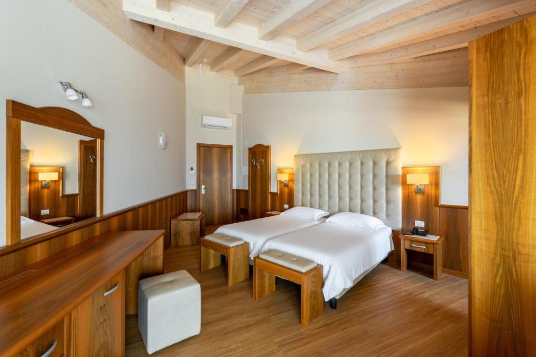 גארדה Hotel Palme & Suite מראה חיצוני תמונה