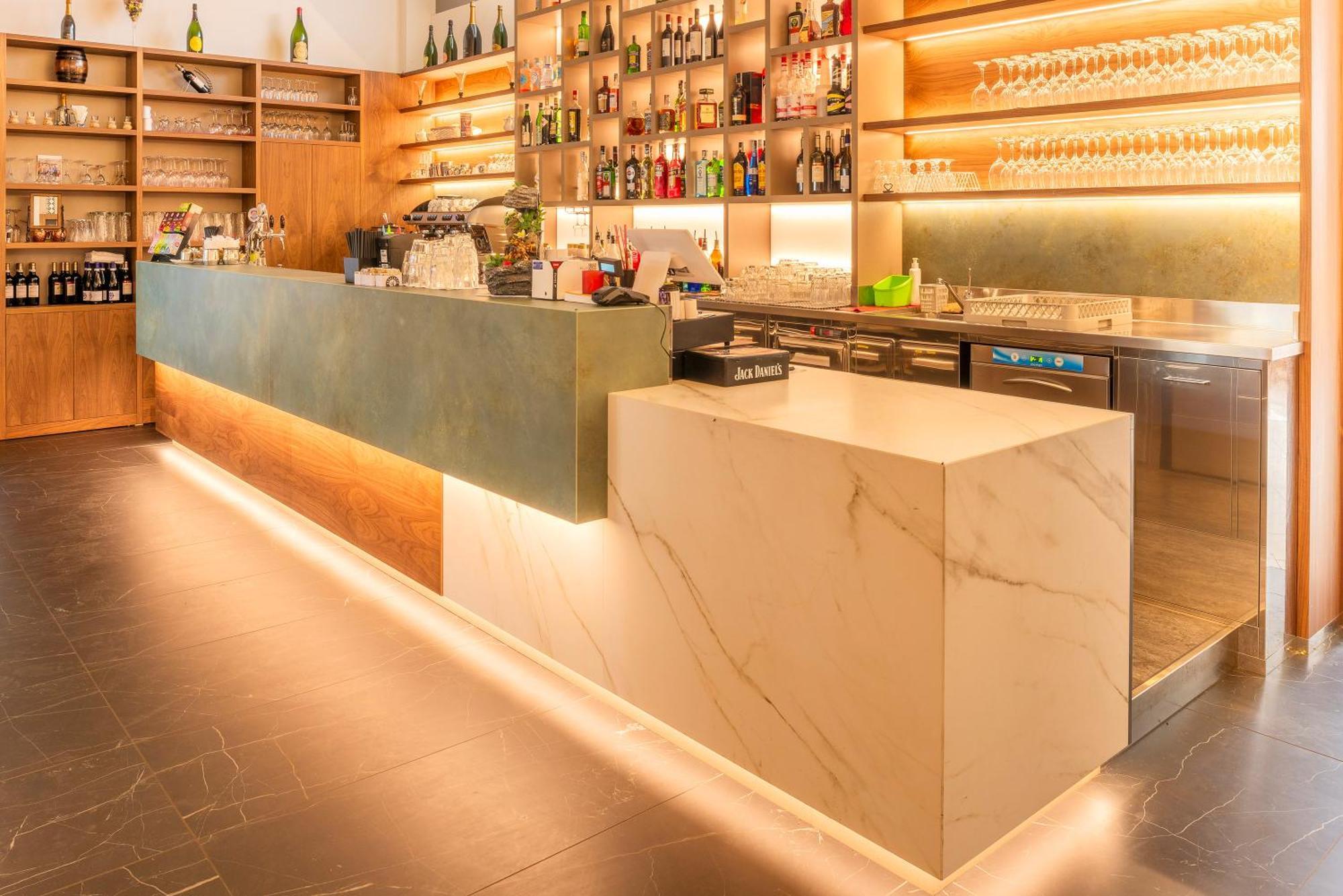 גארדה Hotel Palme & Suite מראה חיצוני תמונה